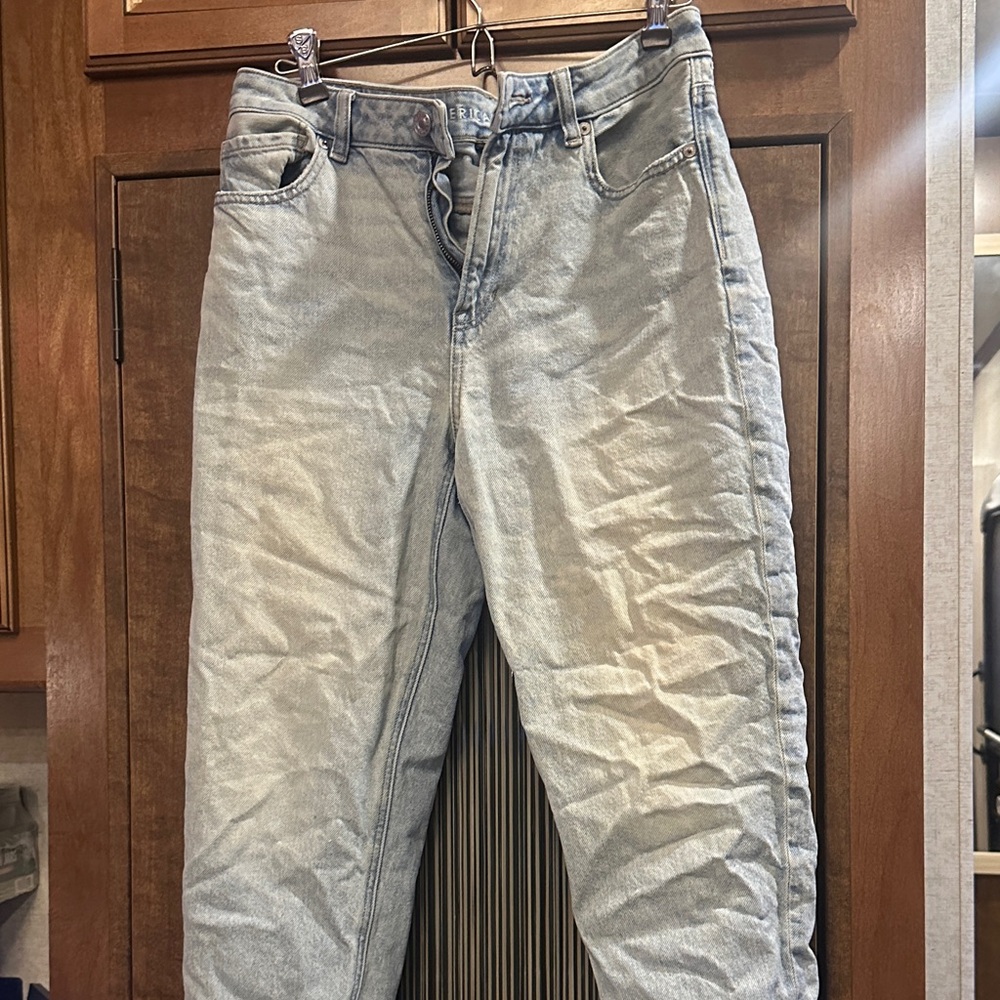 American Eagle Outfitters Light Blue Boyfriend Jeans